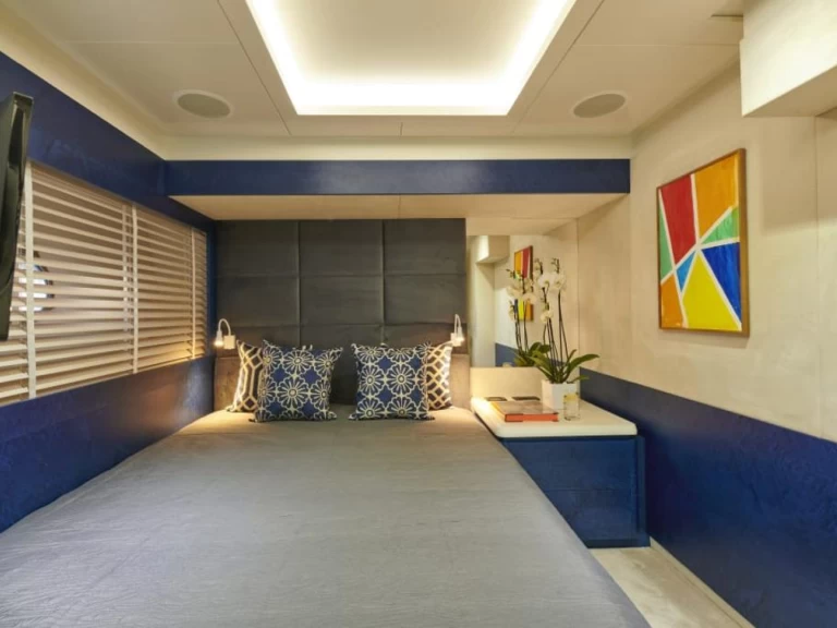 Louer Yacht avec ou sans skipper Azimut à Gouviá