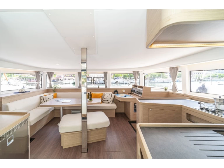 Lagoon Lagoon 42 a louer à Skiathos