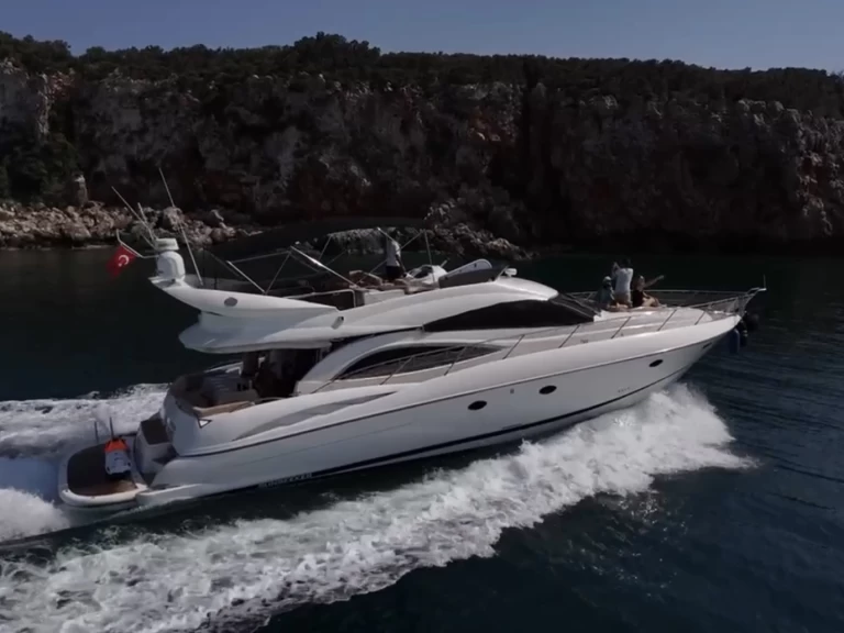 Location bateau Sunseeker Sunseeker Manhattan 56 à Kemer sur Samboat