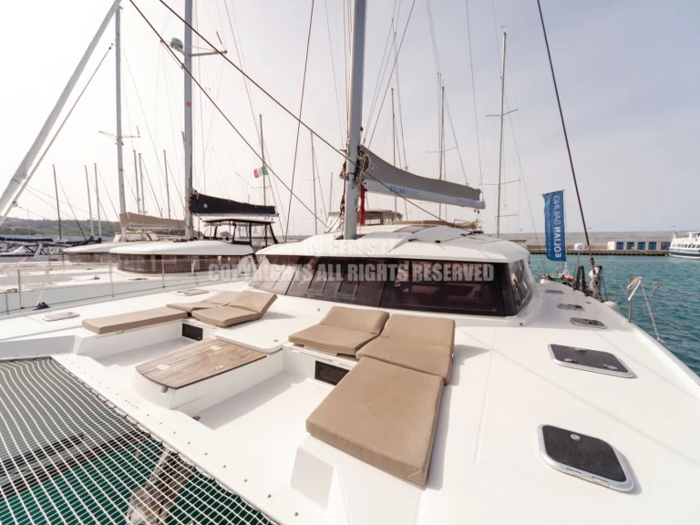 Louer Catamaran avec ou sans skipper Fountaine Pajot à Capo d'Orlando
