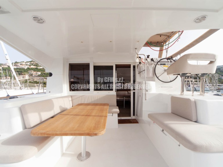 Catamaran à louer à Capo d'Orlando au meilleur prix