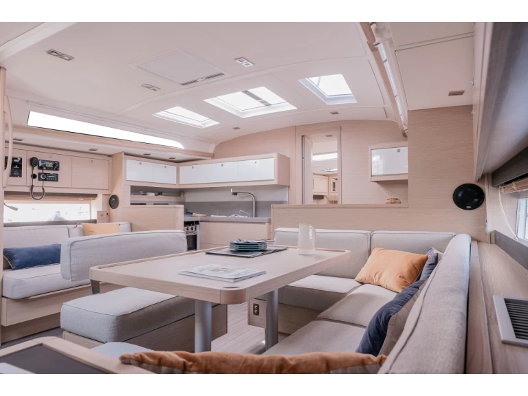 Louez un Dufour Dufour 470 à Furnari