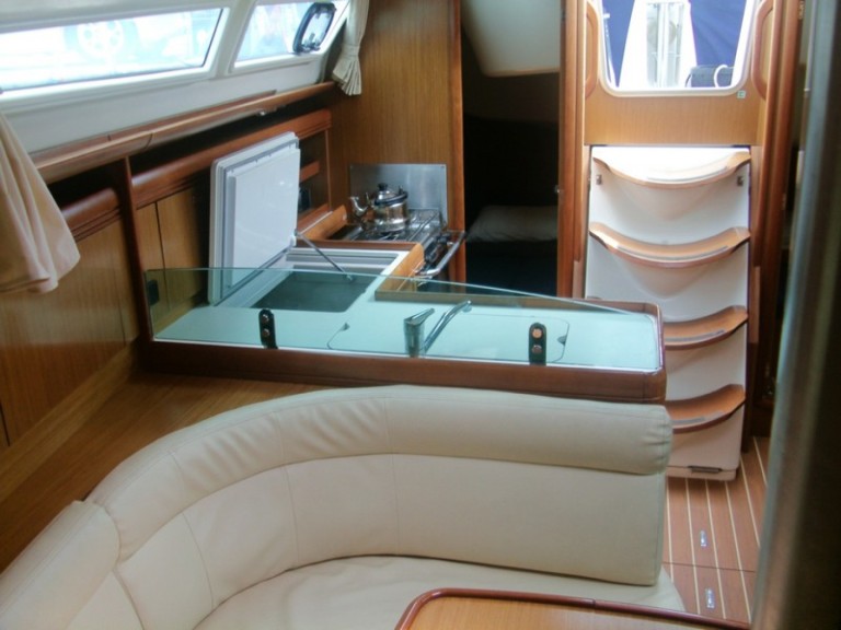 Jeanneau Sun Odyssey 36i a louer à Lefkáda