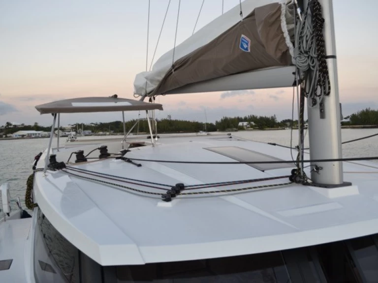Location bateau Fountaine Pajot Lucia 40 à Road Town sur Samboat