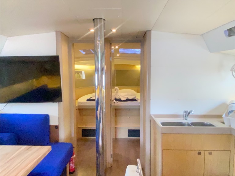 Location bateau Road Town pas cher Beneteau Oceanis 48 (Owner's Version)