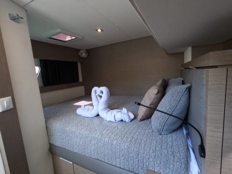 Louer Catamaran avec ou sans skipper Fountaine Pajot à Road Town