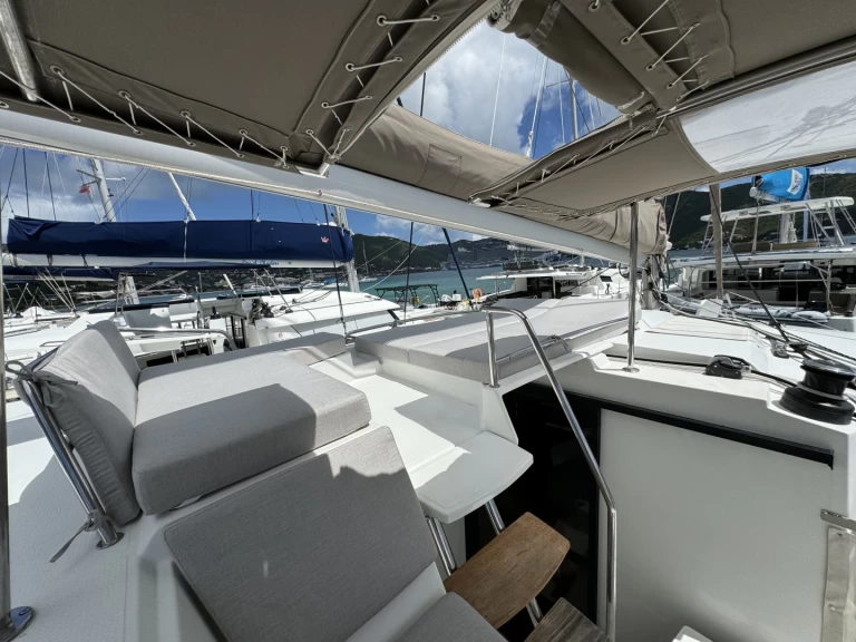 Location Catamaran à Road Town - Fountaine Pajot Fountaine Pajot Helia 44