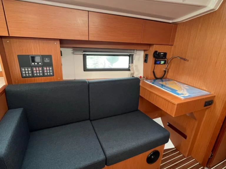 Location bateau Bavaria Bavaria C 38 à Sukošan sur Samboat