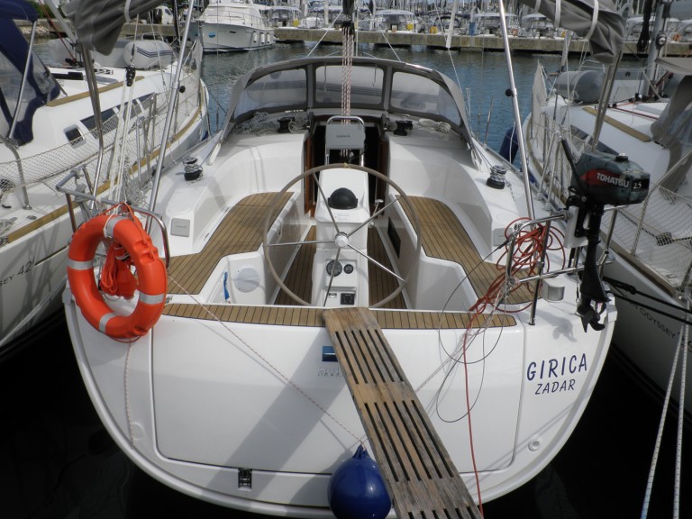 Location à Sukošan - Bavaria Cruiser 33 sur SamBoat