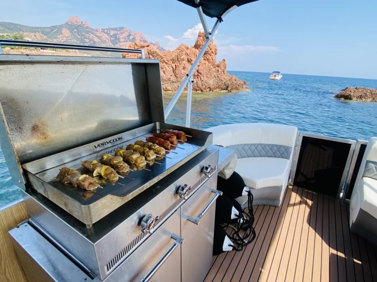 Location bateau Gospel Qingdao à Golfe-Juan sur Samboat