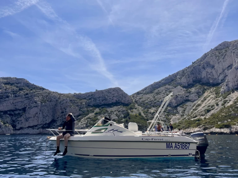 Location à Marseille - B2 Marine Cap Ferret 550 sur SamBoat