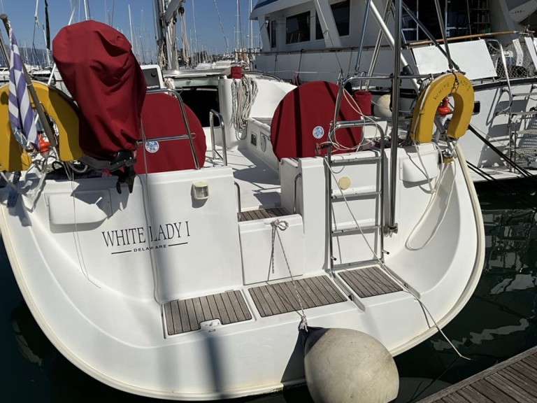 Louer Voilier avec ou sans skipper Bénéteau à Gouviá