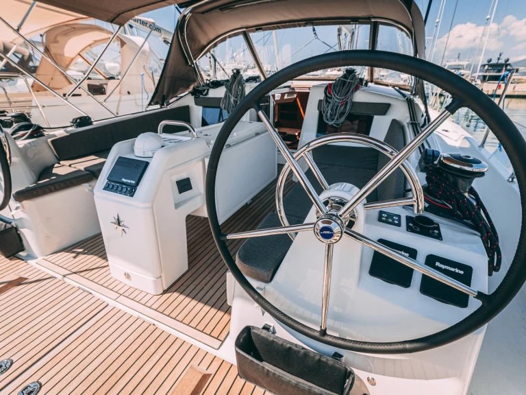 Voilier à louer à Kaštel Gomilica au meilleur prix