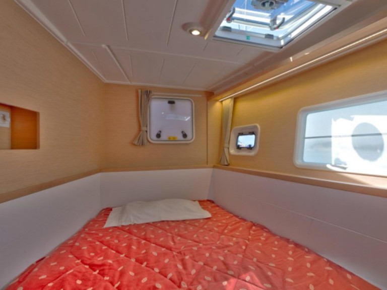 Location à Páleros - Lagoon Lagoon 400 S2 sur SamBoat