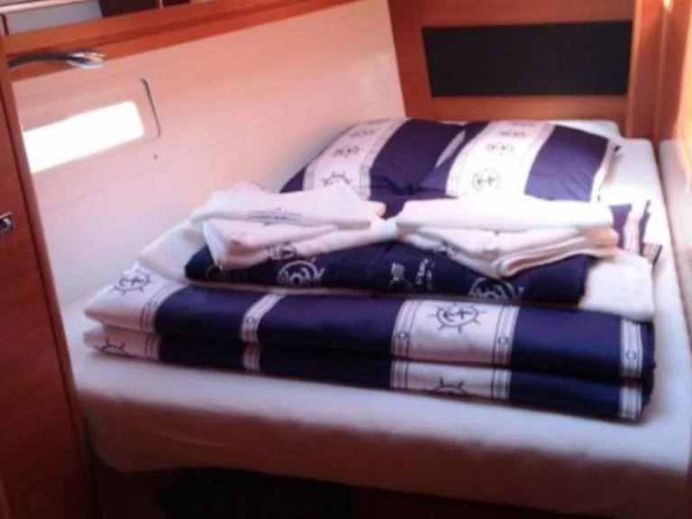 Louez un Dufour Dufour 560 Grand Large à Lefkáda