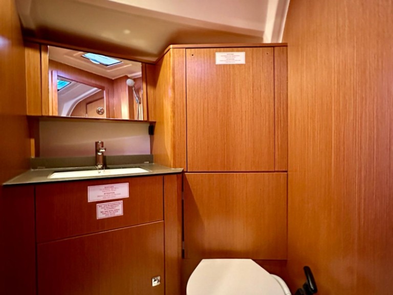 Bavaria Cruiser 41 a louer à Sukošan