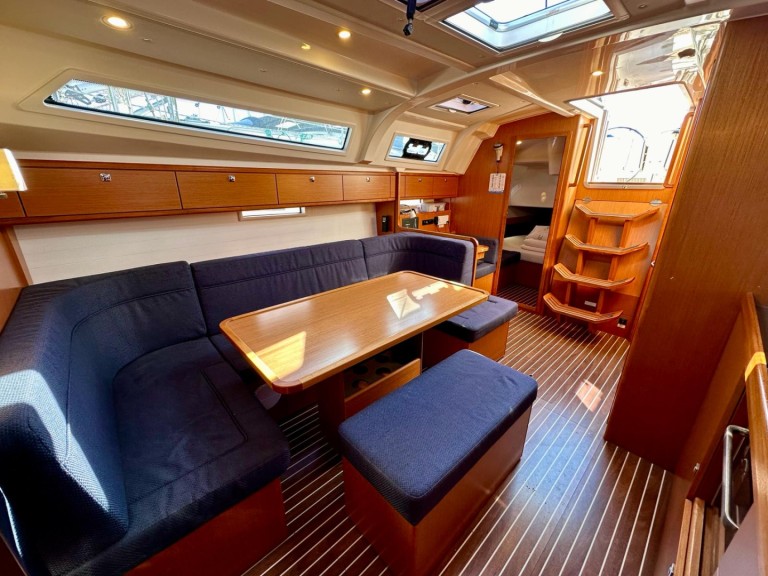 Bavaria Cruiser 41 a louer à Sukošan