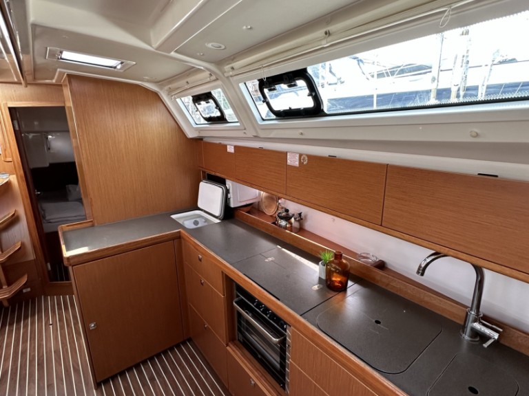 Bavaria Cruiser 46 a louer à Drage
