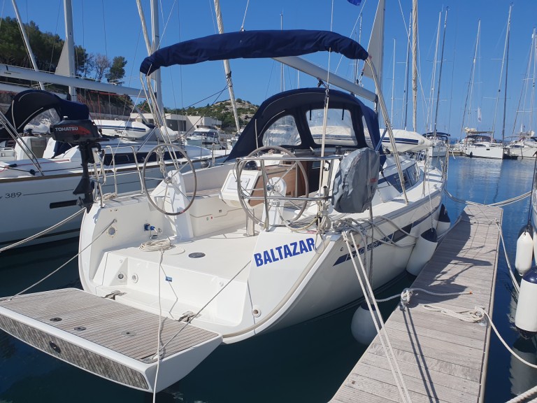Bavaria Cruiser 34 a louer à Drage