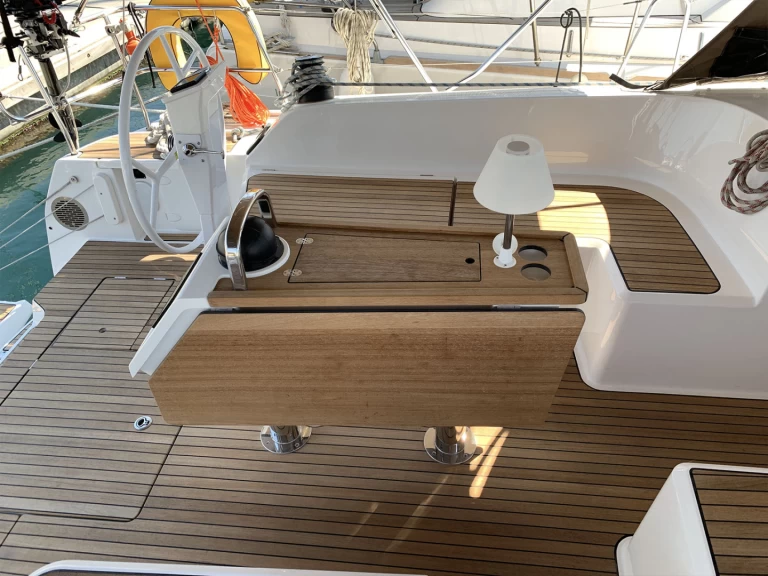 Location bateau Lávrio pas cher Cruiser 46