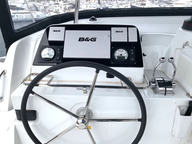 Catamaran à louer à Lávrio au meilleur prix