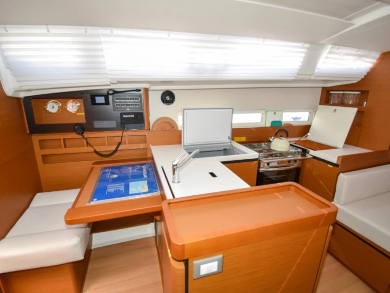 Louez un Jeanneau Sun Odyssey 410 à Marmaris