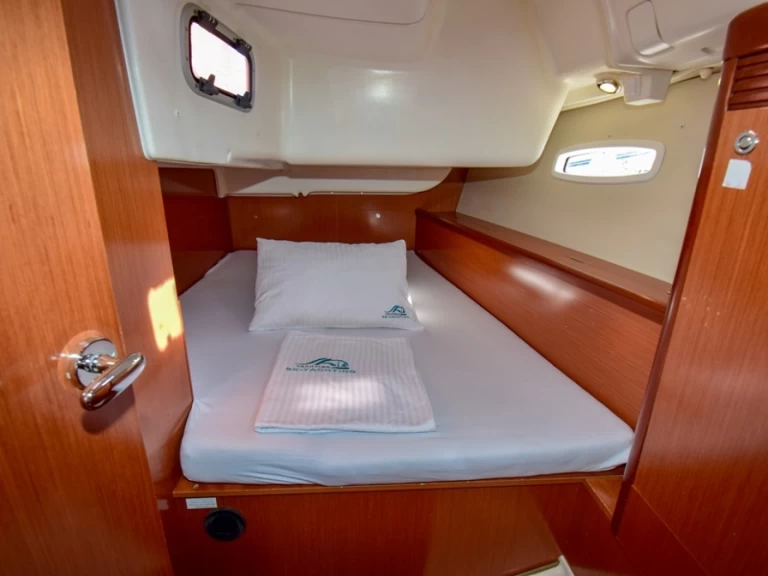 Louez un Bénéteau Oceanis 40 à Marmaris