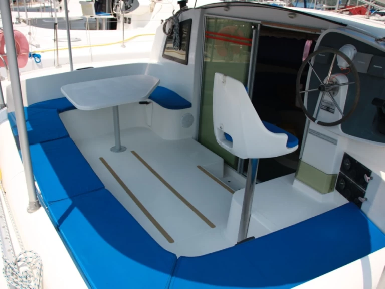 Louez un Fountaine Pajot Athena 38 à Marmaris