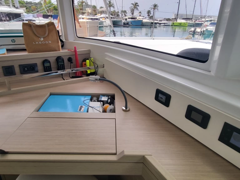 Location Catamaran Lagoon avec permis