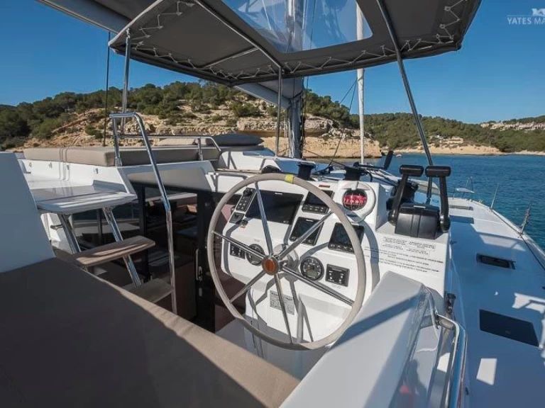Location bateau Fountaine Pajot Saona 47 à Palma de Majorque sur Samboat