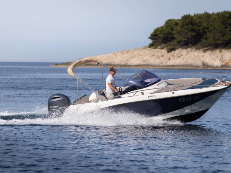 Louer Bateau à moteur avec ou sans skipper Galeon à Mali Lošinj