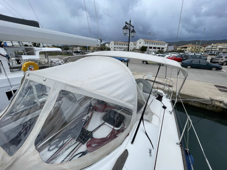 Louez un Jeanneau Sun Odyssey 39i à Lefkáda