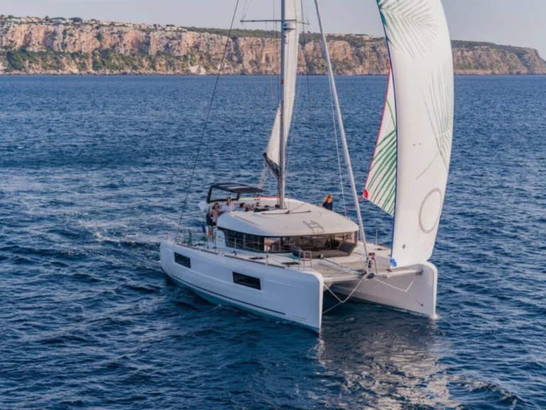 Louer Catamaran avec ou sans skipper Lagoon à Lefkáda