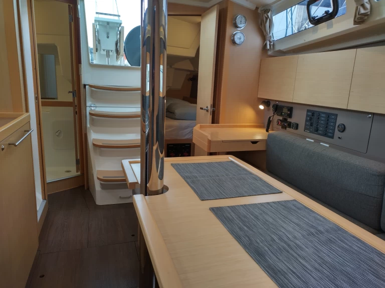 Louez un Bénéteau Oceanis 35 à Yerseke