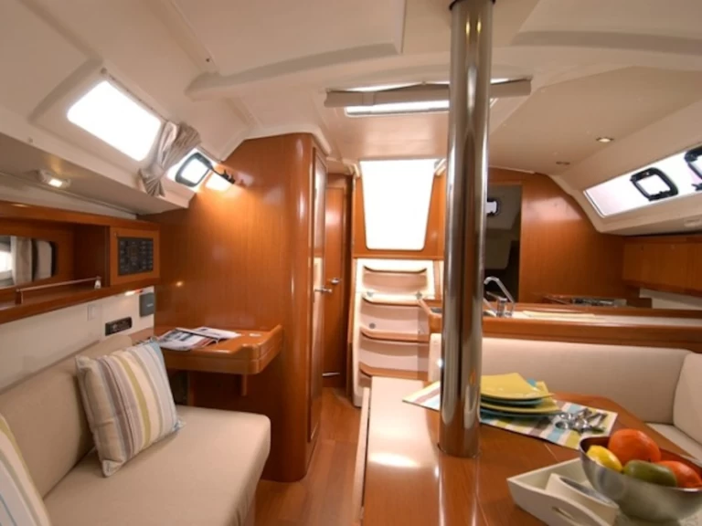 Location Voilier Bénéteau avec permis