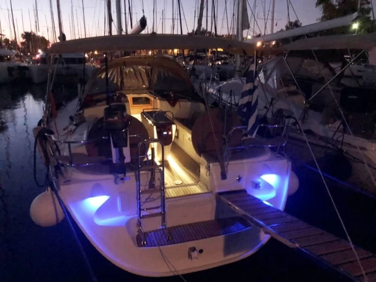 Location bateau Álimos pas cher Sun Odyssey 43