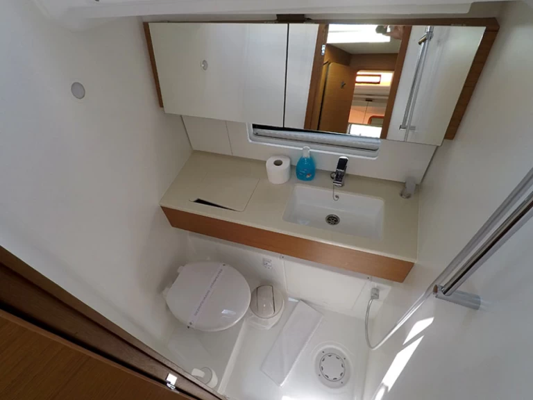 Louez un Dufour Dufour 44 à Sibenik