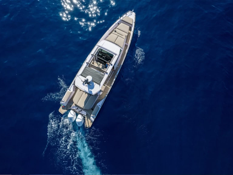 Location bateau Kalo Livadi pas cher Axopar 37 Mediteranna