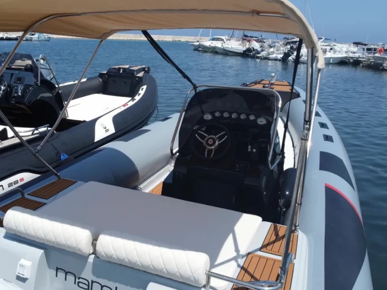 Location Bateau à moteur à Torre Canne -  Motorboat 7.50