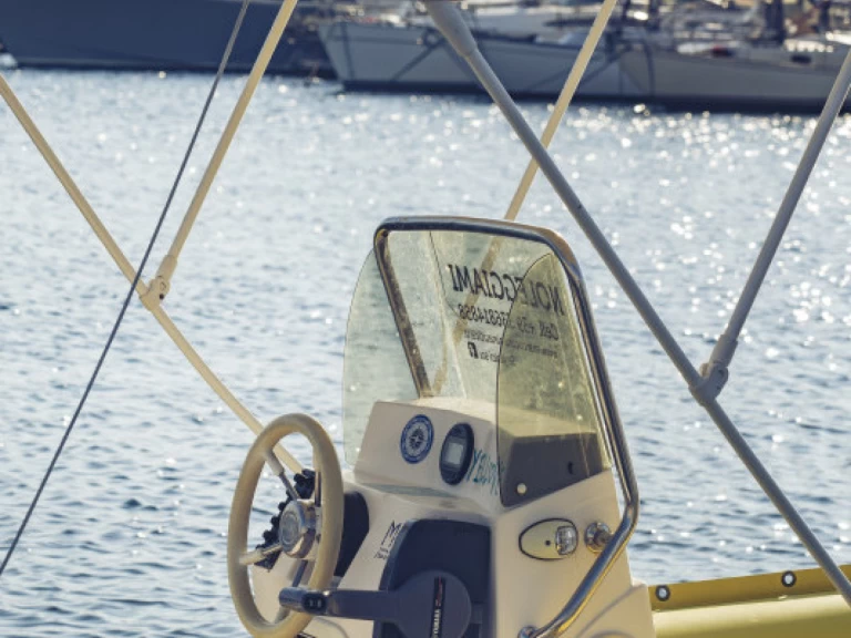 Location Bateau à moteur à Torre Canne -  Motorboat 5.40