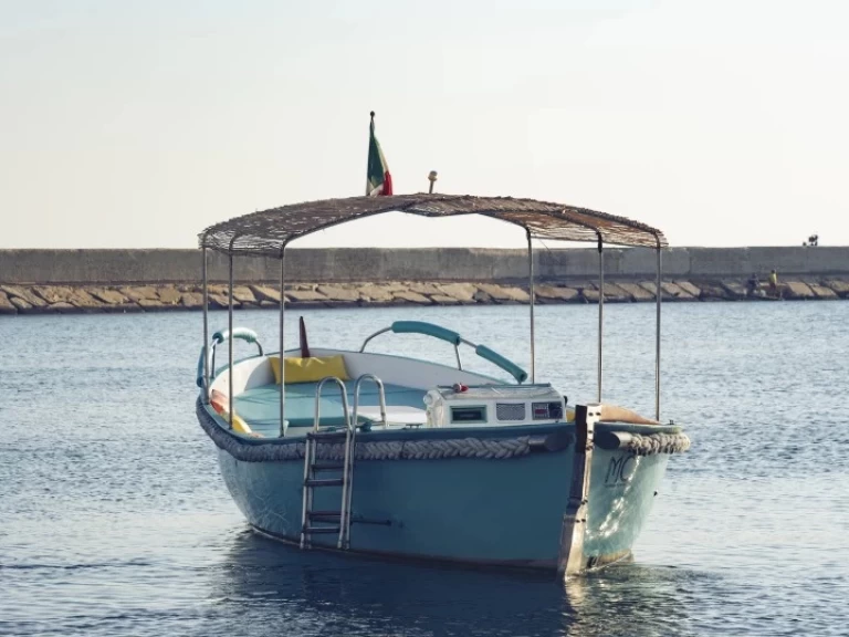 Location à Torre Canne -  Motorboat 7.50 sur SamBoat