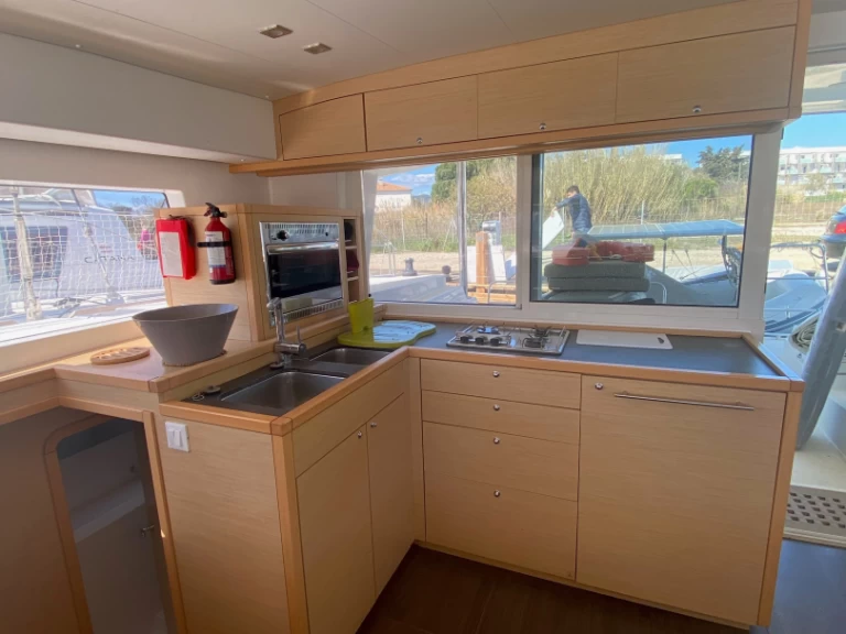 Location à Hyères - Lagoon Lagoon 400 S2 sur SamBoat