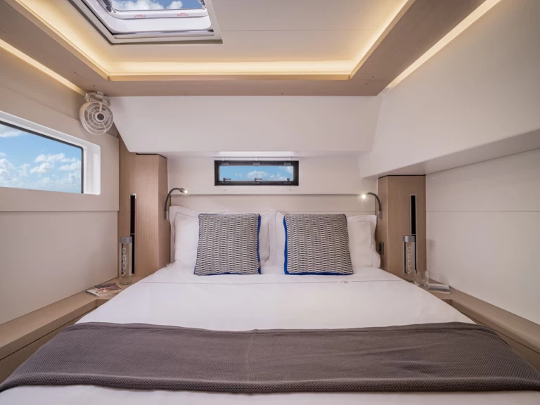 Catamaran à louer à Álimos au meilleur prix