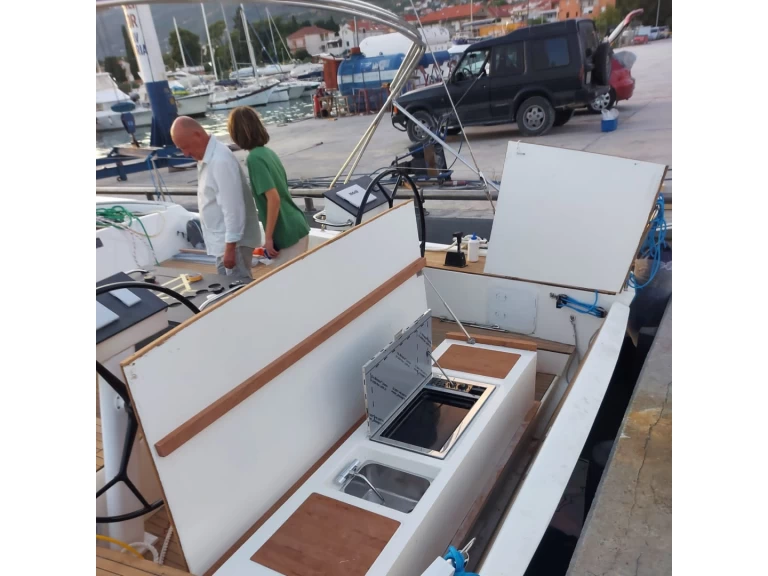 Location bateau D&D Yacht D&D Kufner54.Univerzum (AC+Gen+Solar) à Punat sur Samboat