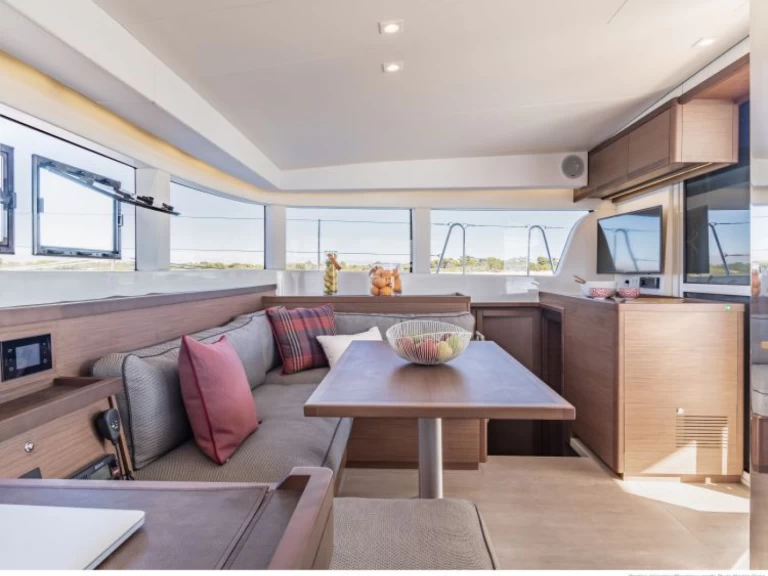 Catamaran à louer à La Spezia au meilleur prix