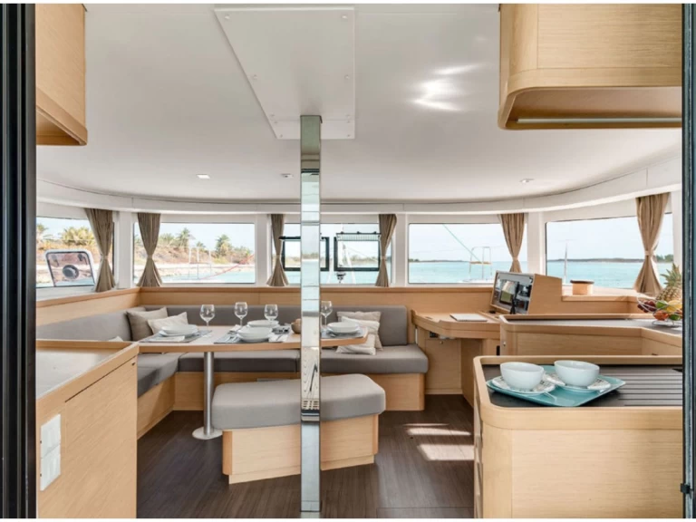 Location à La Spezia - Lagoon Lagoon 42 sur SamBoat