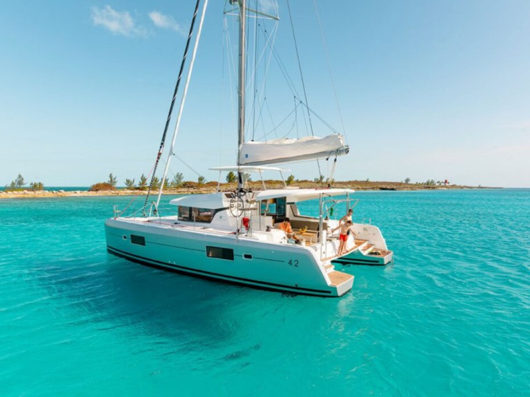Lagoon Lagoon 42 a louer à Álimos