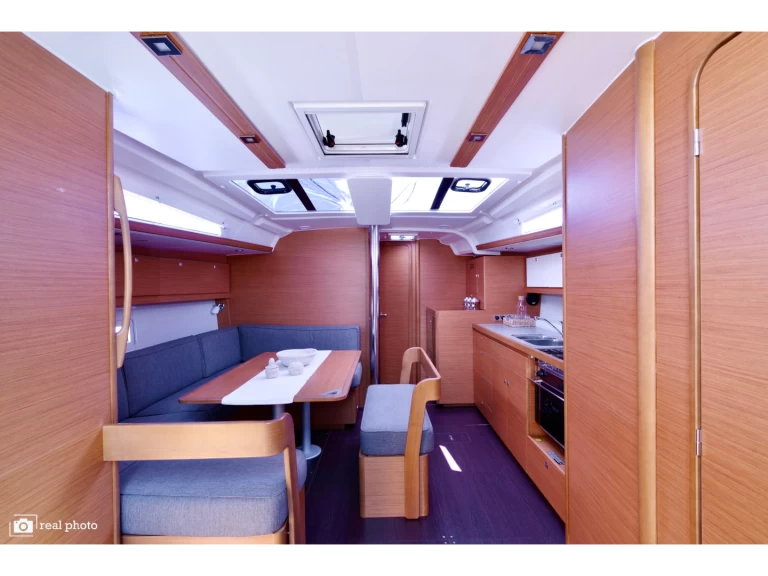 Location à Cannigione - Dufour Dufour 430 sur SamBoat