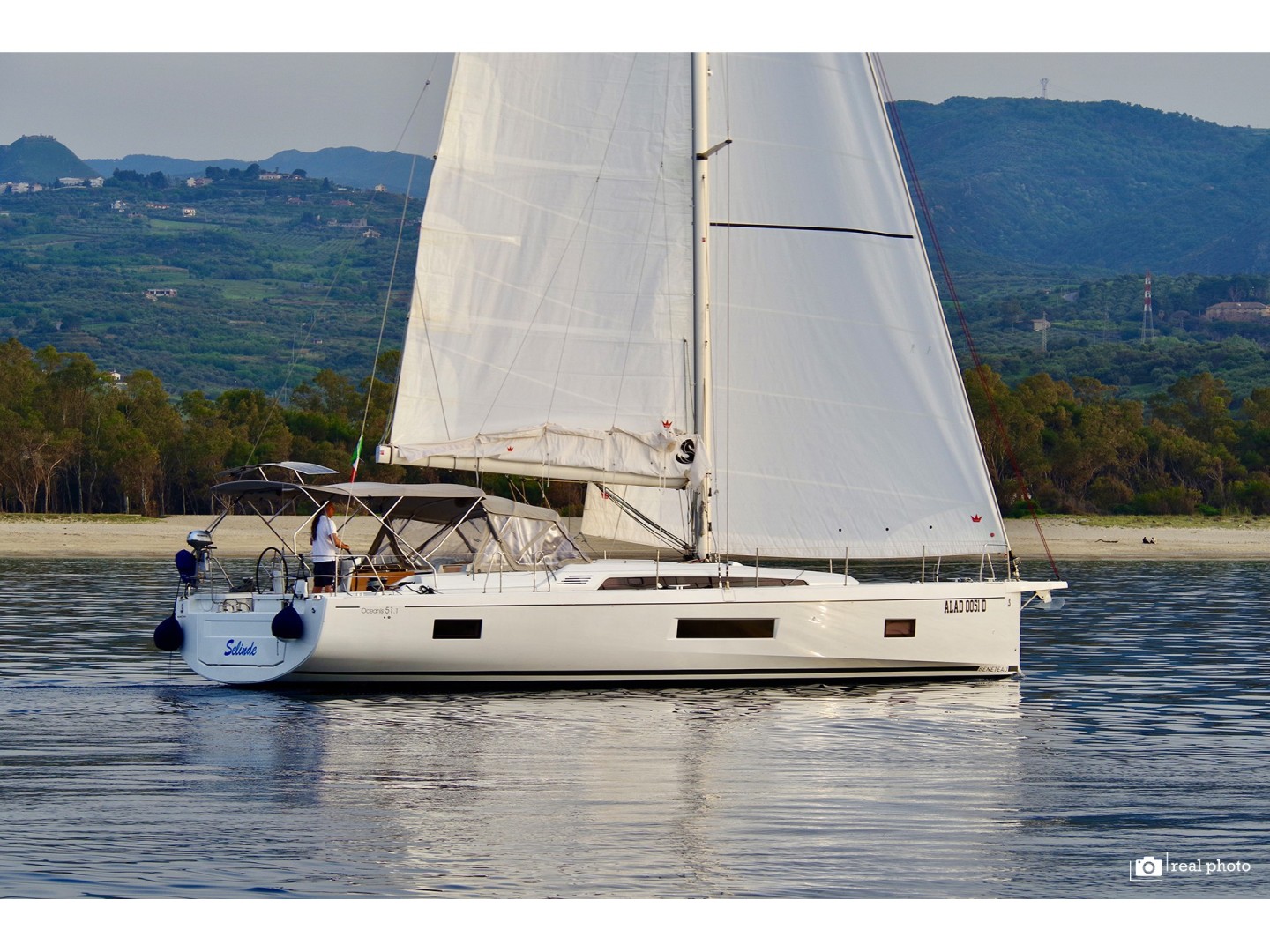 Bénéteau Oceanis 51.1 eco solar sailing yacht charter from Marina di Portorosa, Furnari, Italy