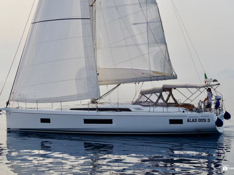 Louer Voilier avec ou sans skipper Bénéteau à Furnari